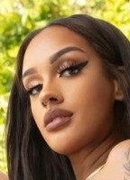 ZOEY SINN