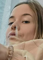 MOON_PIE NUDE