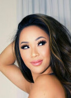 MCHELLE UEM0T0 NUDE