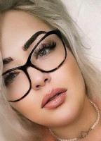 CHLOE DYMOND