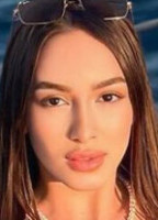 YASMIN TOZZI