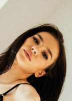 VALENTNA NUDE