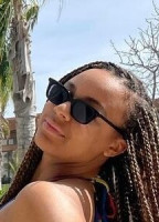 NIA SIUX NUDE