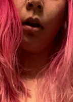 AGIRLWHOLIKESTOEAT