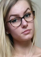 EMMYFEETANDSOCKS NUDE