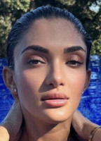 NADIYA KHAN NUDE
