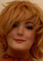TRANSGIRLAKIRA