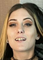 MIA SINS