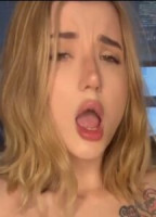 POLIZISTIN JULIA