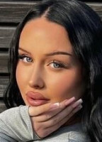 LUANA HE