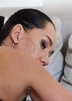 HOT MOMMY
