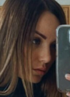MELANIEPAVOLAREAL