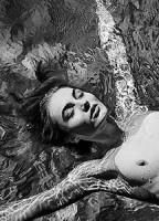 YAN MCLINE NUDE