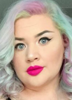 CURVYSJAY