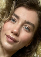 8ELAYNE