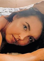 TASHAG18 NUDE