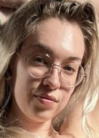 CHLOE PEACH