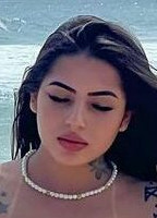 KAUANI SIQUEIRA