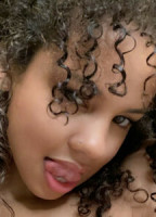 ITTYBITTYCUTIE02