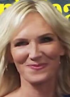JO WHILEY