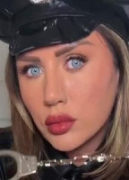 SOPHIESSELFIES NUDE