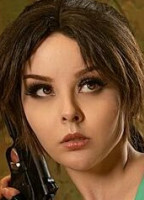 LARA CROFT COSPLAY