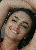 LENNA VIVAS