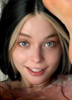 PETITEPOSTER18 NUDE