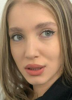 VIVVIAN77