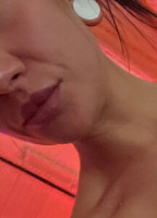 BELLA BISSCHEN ANDERS