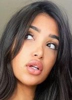NAOMI DE CRESCENZO
