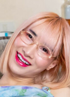 LADYBOY POOH