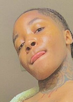 H00DRXCH NUDE