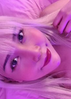 SURISNOW NUDE