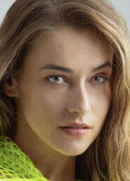 LUCY HOLMS