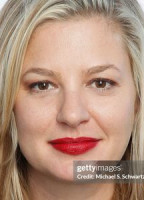 CHRISTINA PAZSITZKY