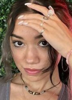 MAYBEBAYLEE