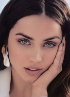 ANA DE ARMAS NUDE