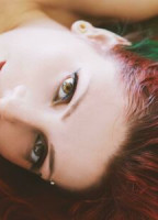 ROSESCARLET