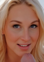 CASSIE POPCORN (POPCORN IN BED) - CASSIE TREMBLAY NUDE