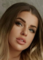 QUEEN-KYLIE NUDE
