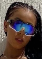 ISIS PEQUINE