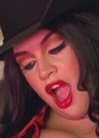 SPITNEYSPEARS