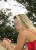 MOMO HOTWIFE