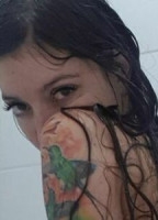 HOTPETITEGIRL