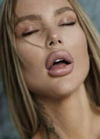 MILANA MILKS NUDE