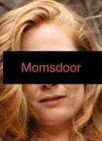 MOMSDOOR