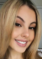 NICOLE O