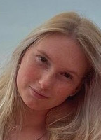 JULIE_SKOVV NUDE