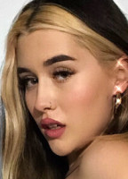 CARA CAMPBELL / INTERNETTH0TT